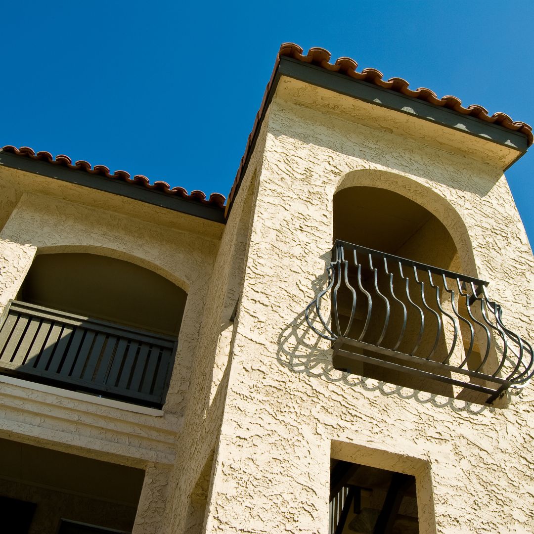 Commercial Stucco sides and Washing Service